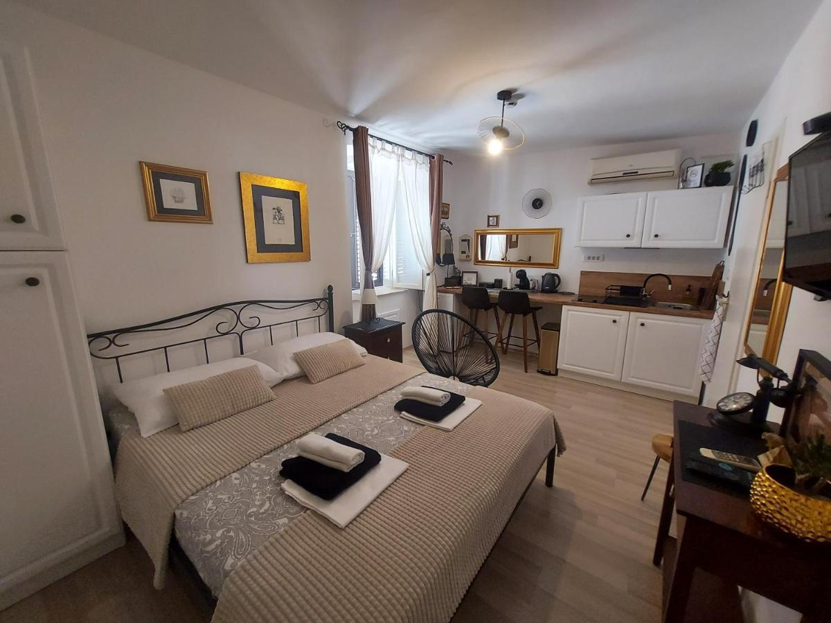 Apartment Agora Zadar Extérieur photo